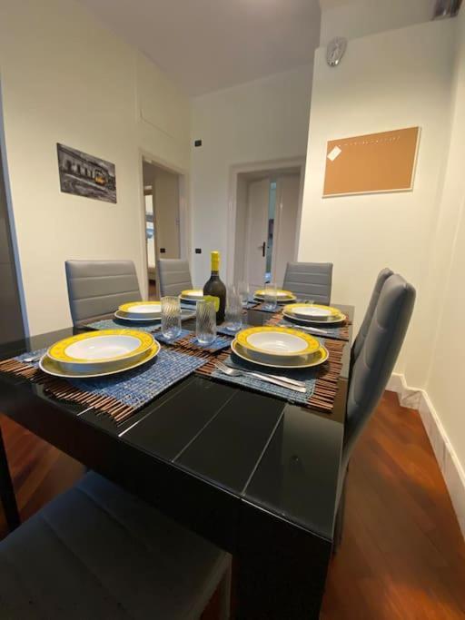 Casa Delle 5 Giornate Di Milano Apartment ภายนอก รูปภาพ